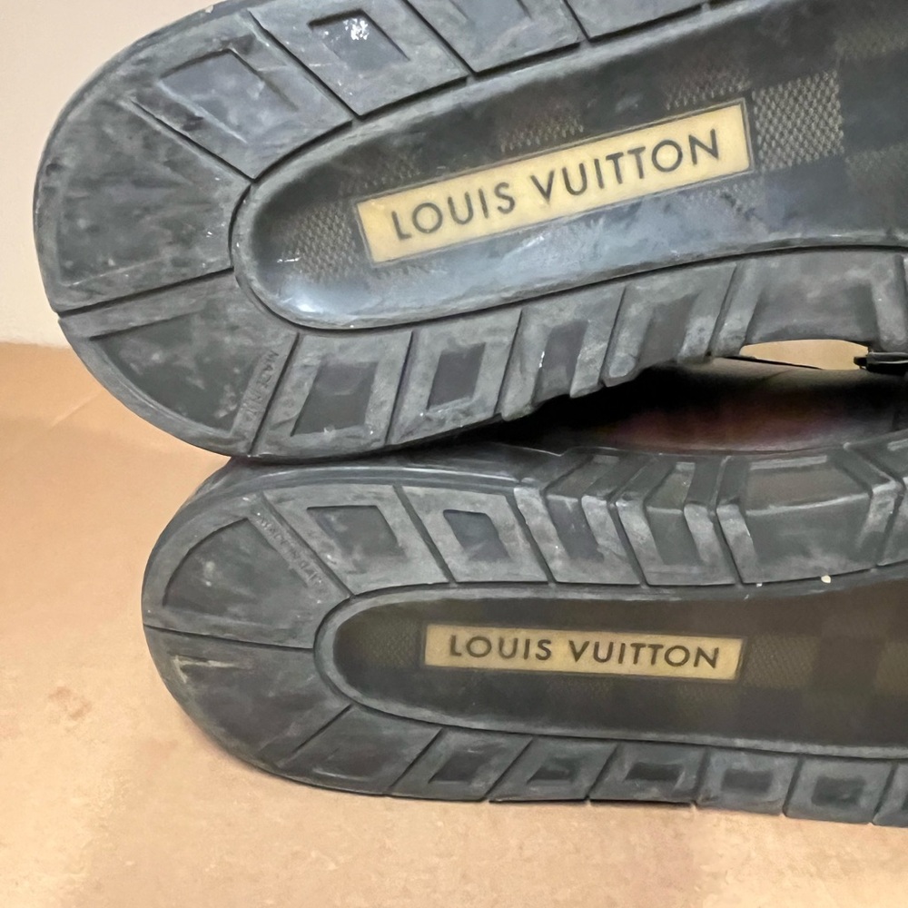 Authentic Louis Vuitton Men’s High Top Leather Sneakers size 12 - Picture 8 of 11